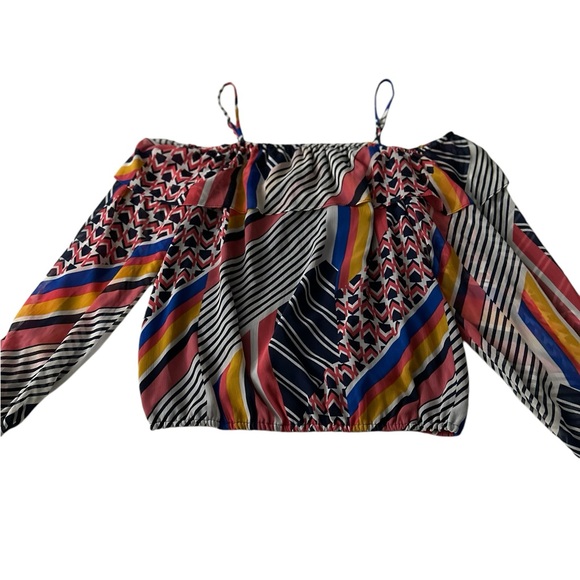 Ramy Brook Mona geometric mixed cold shoulder with sheer sleeves elastic ends M - Picture 8 of 14